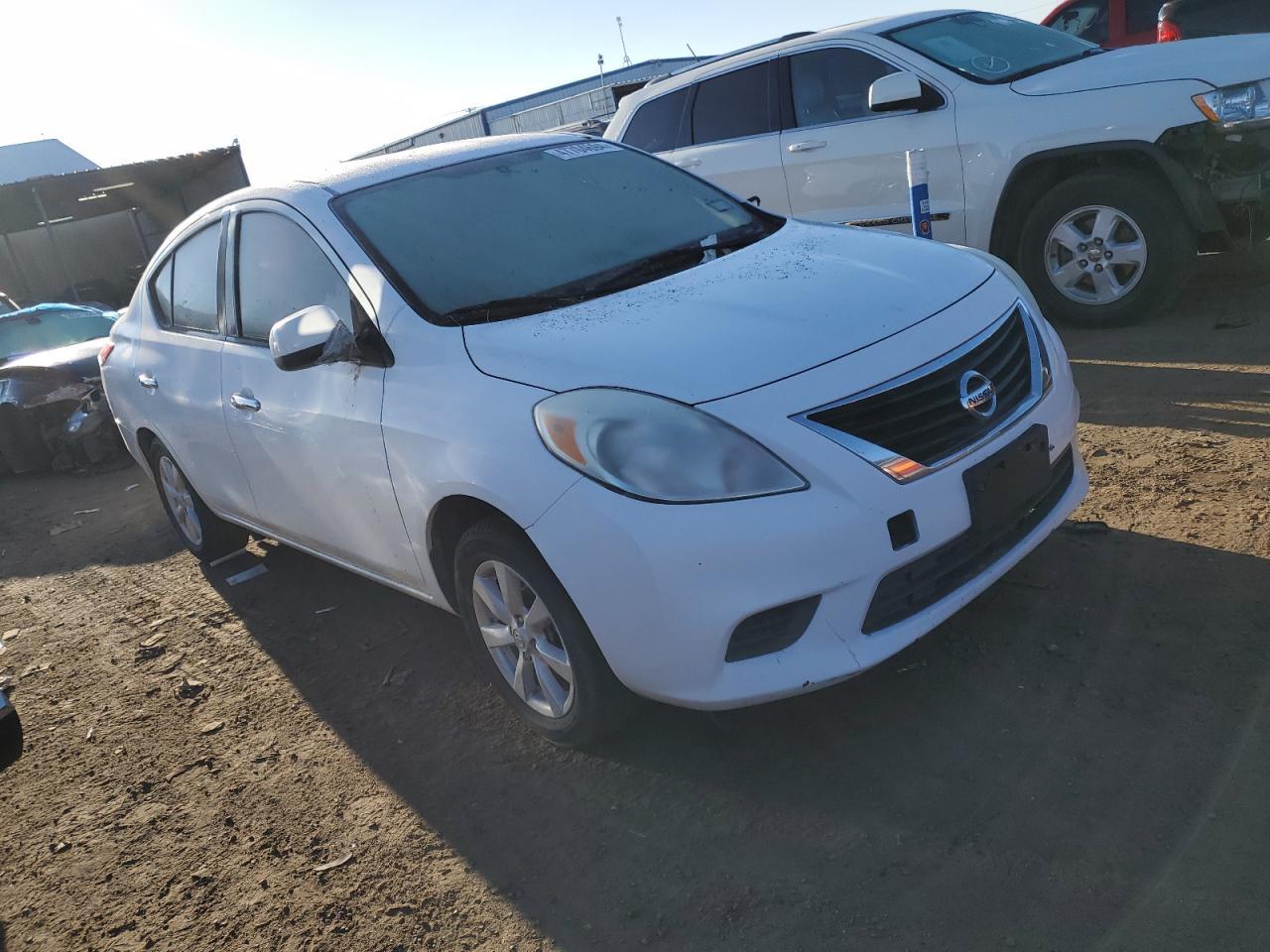 2014 NISSAN VERSA S - Image 4