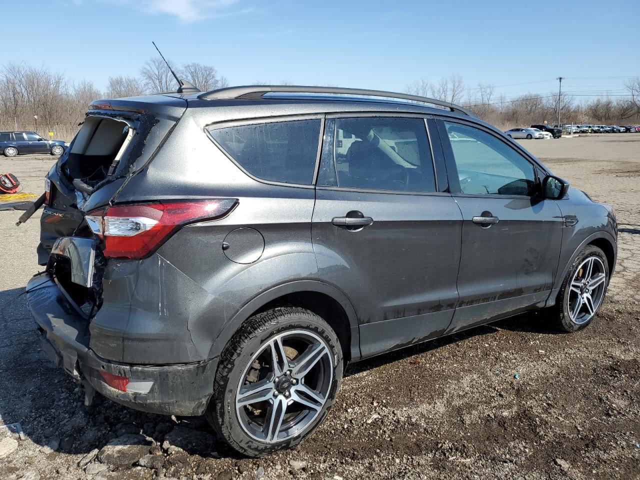 2019 FORD ESCAPE SEL - Фото 3