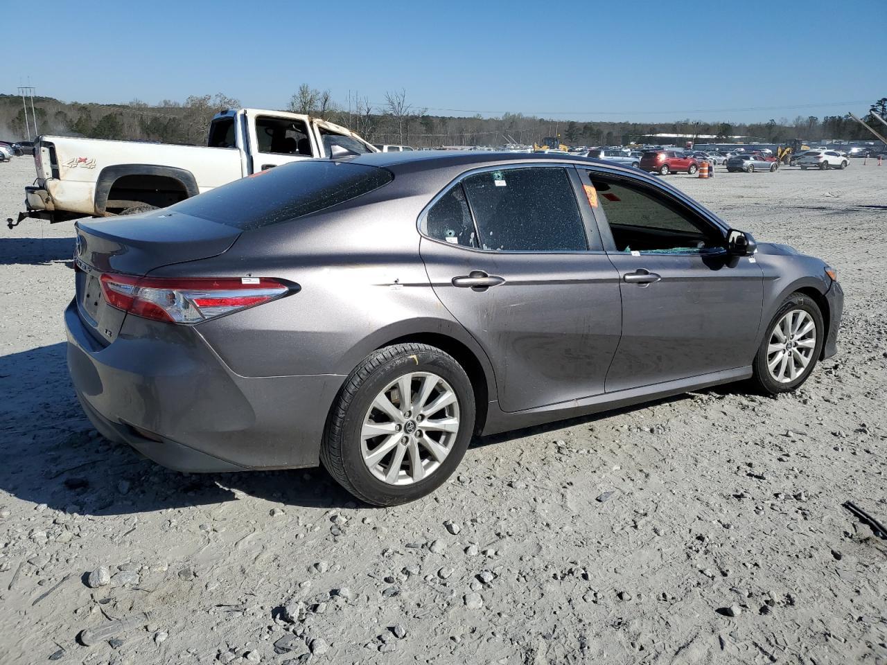 2019 TOYOTA CAMRY L - Image 3