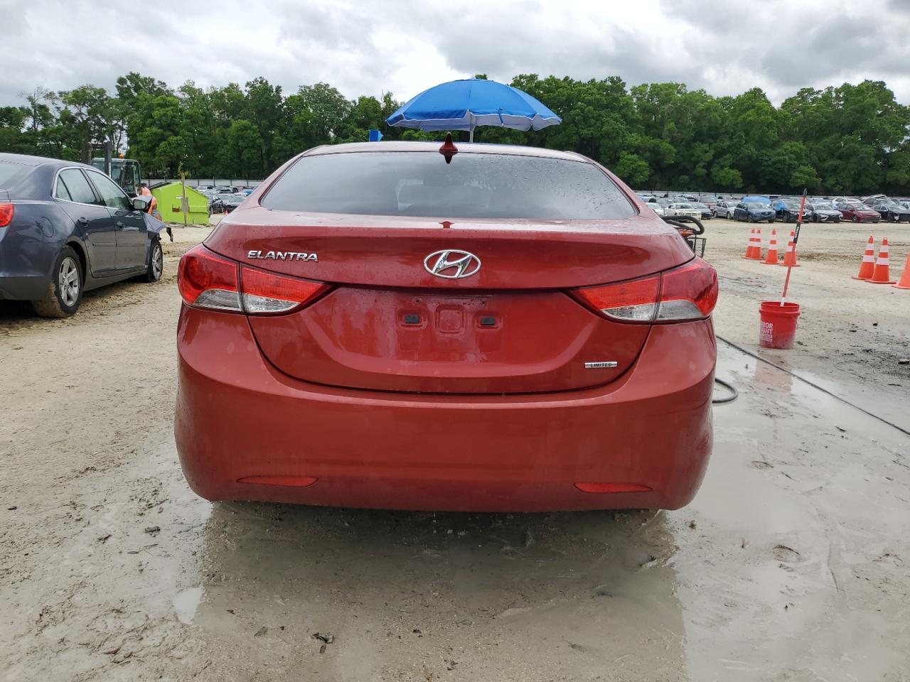 2011 HYUNDAI ELANTRA GL - Image 6