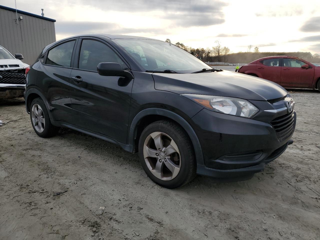 2018 HONDA HR-V LX - Image 4