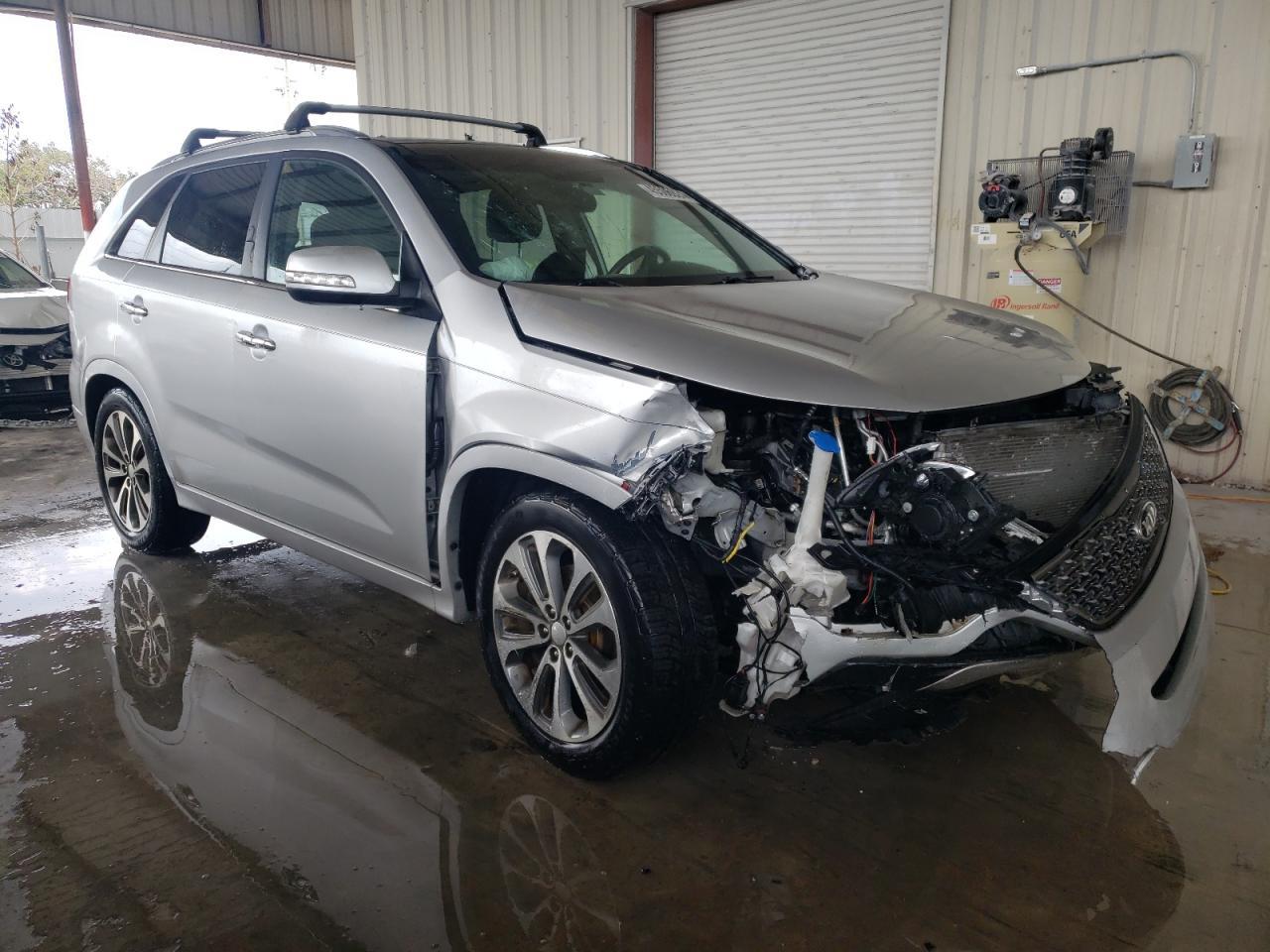 2015 KIA SORENTO SX - Image 4