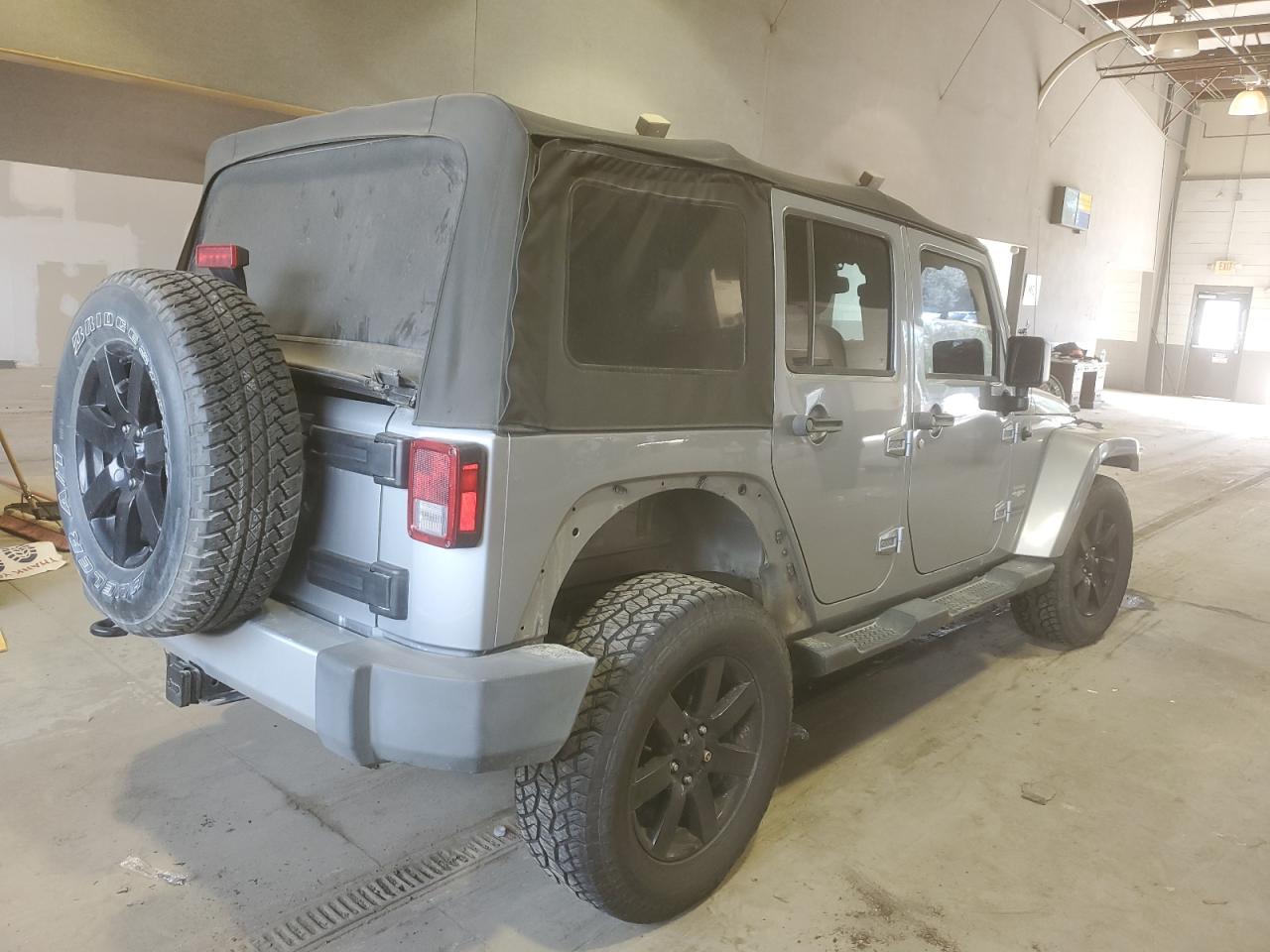 2015 JEEP WRANGLER U - Фото 3