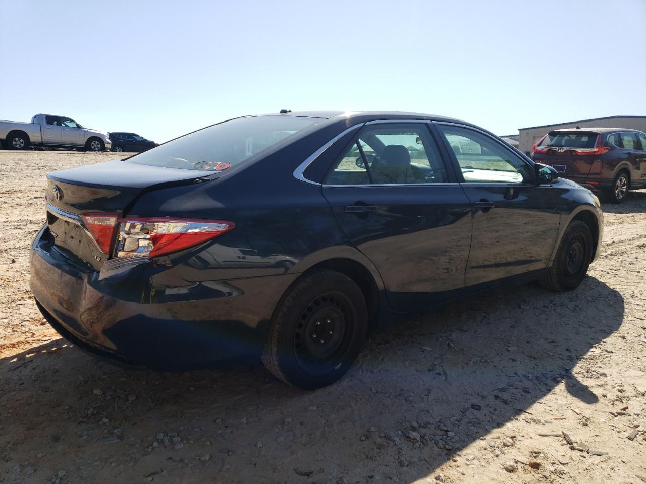 2015 TOYOTA CAMRY LE - Фото 3