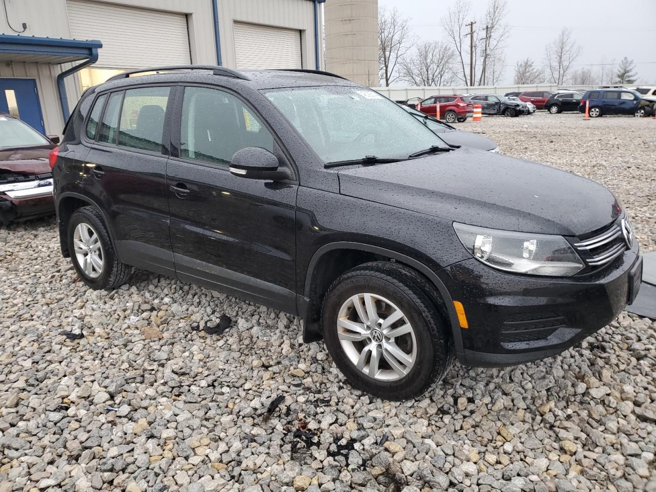2015 VOLKSWAGEN TIGUAN S - Фото 4