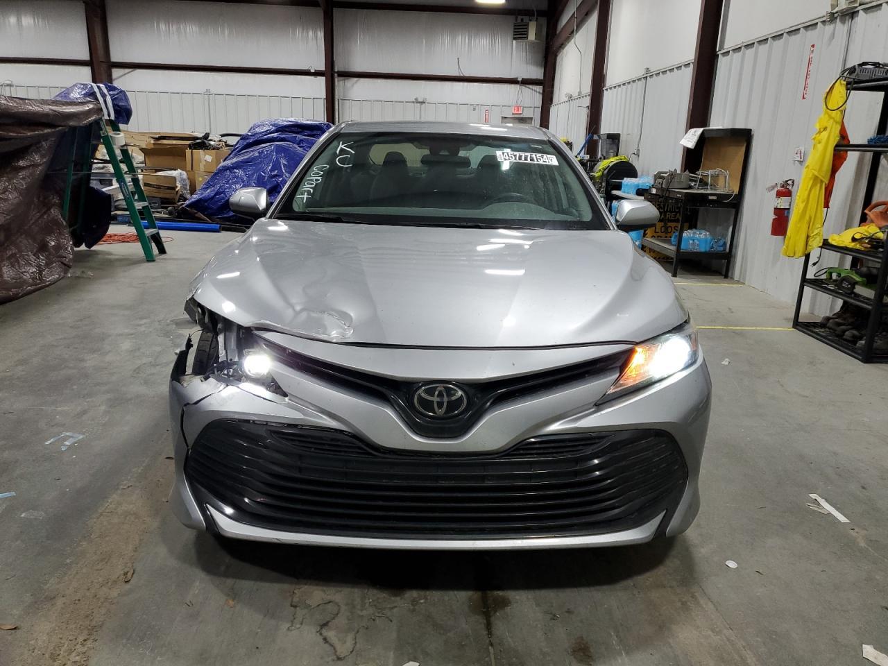 2020 TOYOTA CAMRY LE - Image 5