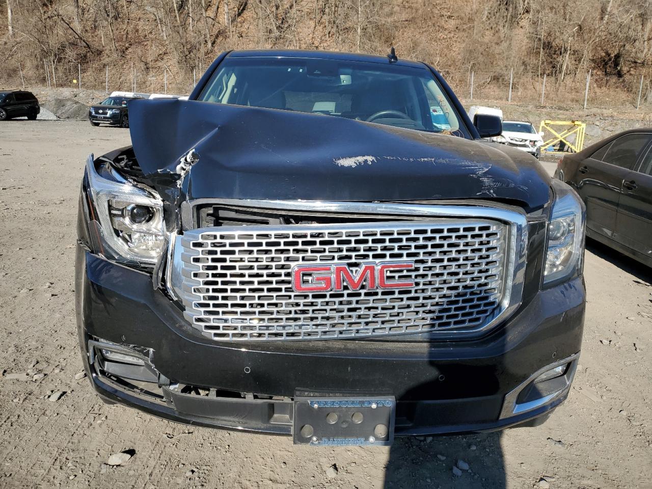 2017 GMC YUKON DENA - Фото 5