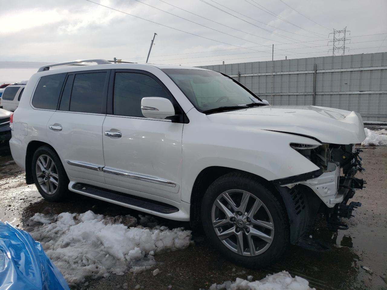 2015 LEXUS LX 570 - Image 4