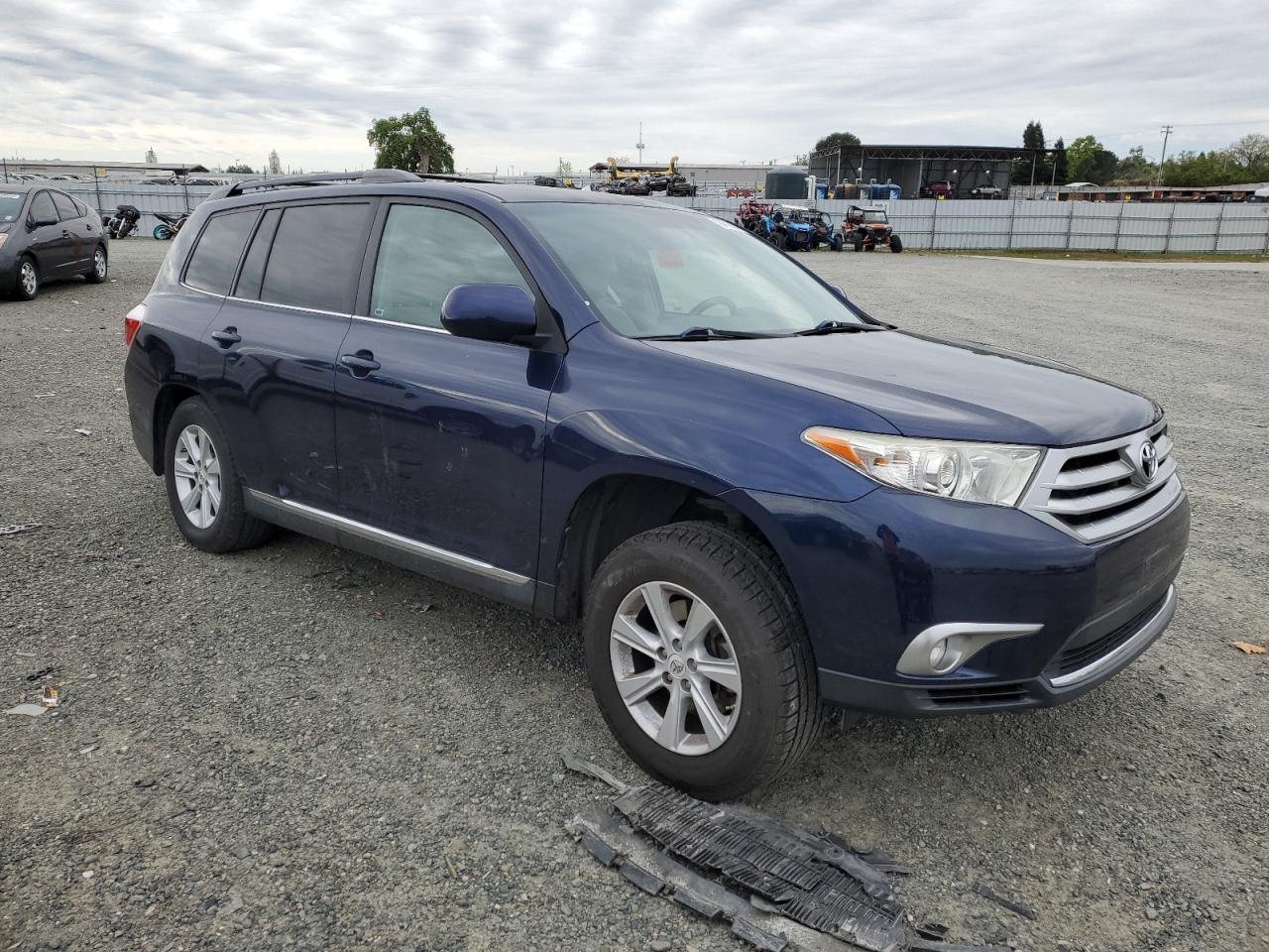 2012 TOYOTA HIGHLANDER - Image 4