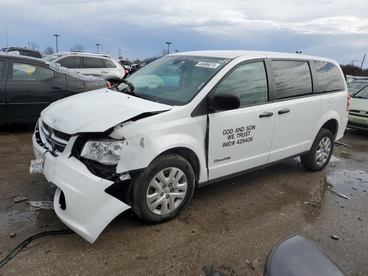 2019 DODGE GRAND CARA car image