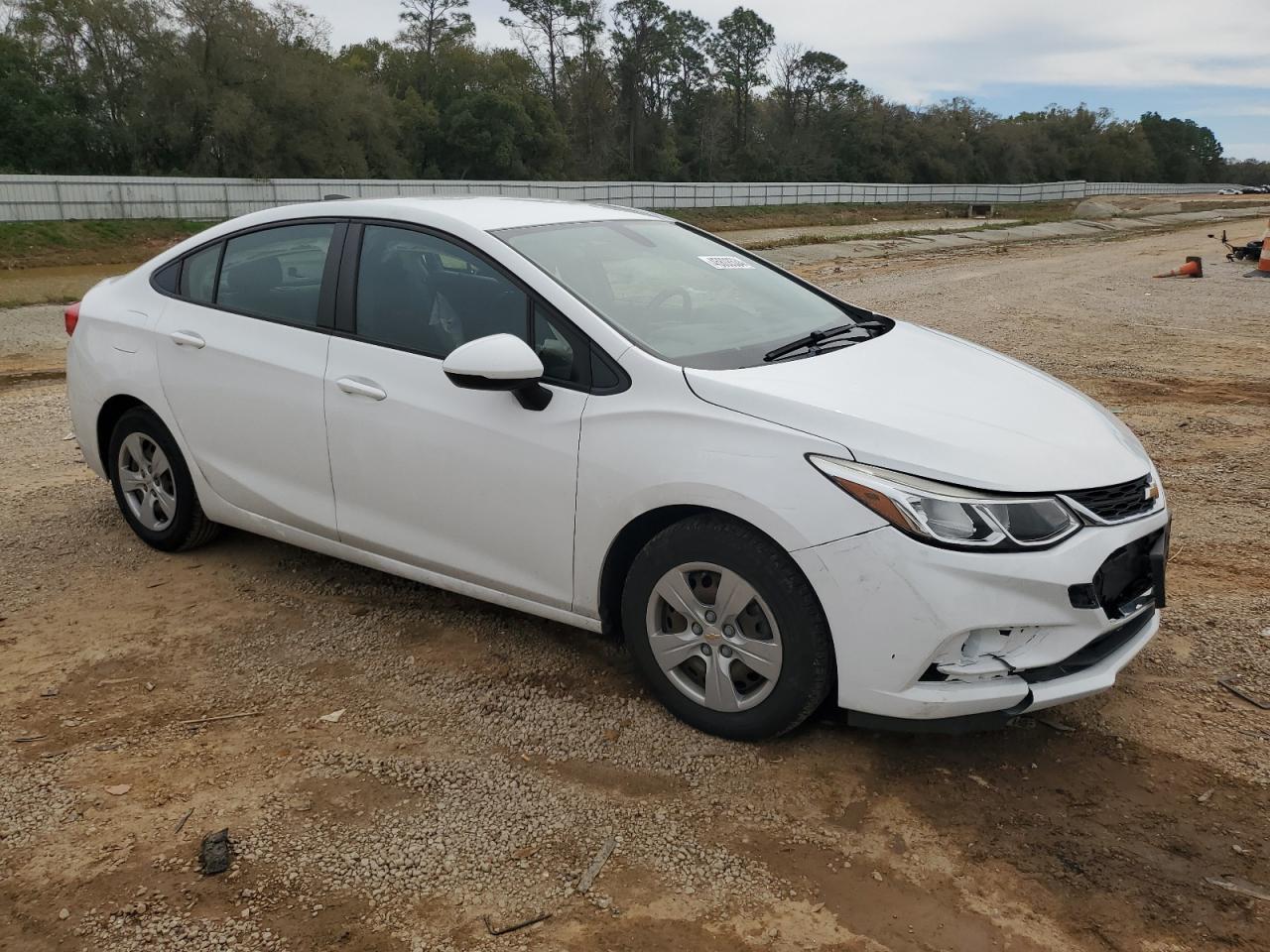 2017 CHEVROLET CRUZE LS - Image 4