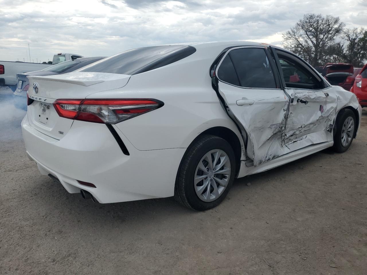 2018 TOYOTA CAMRY L - Image 3