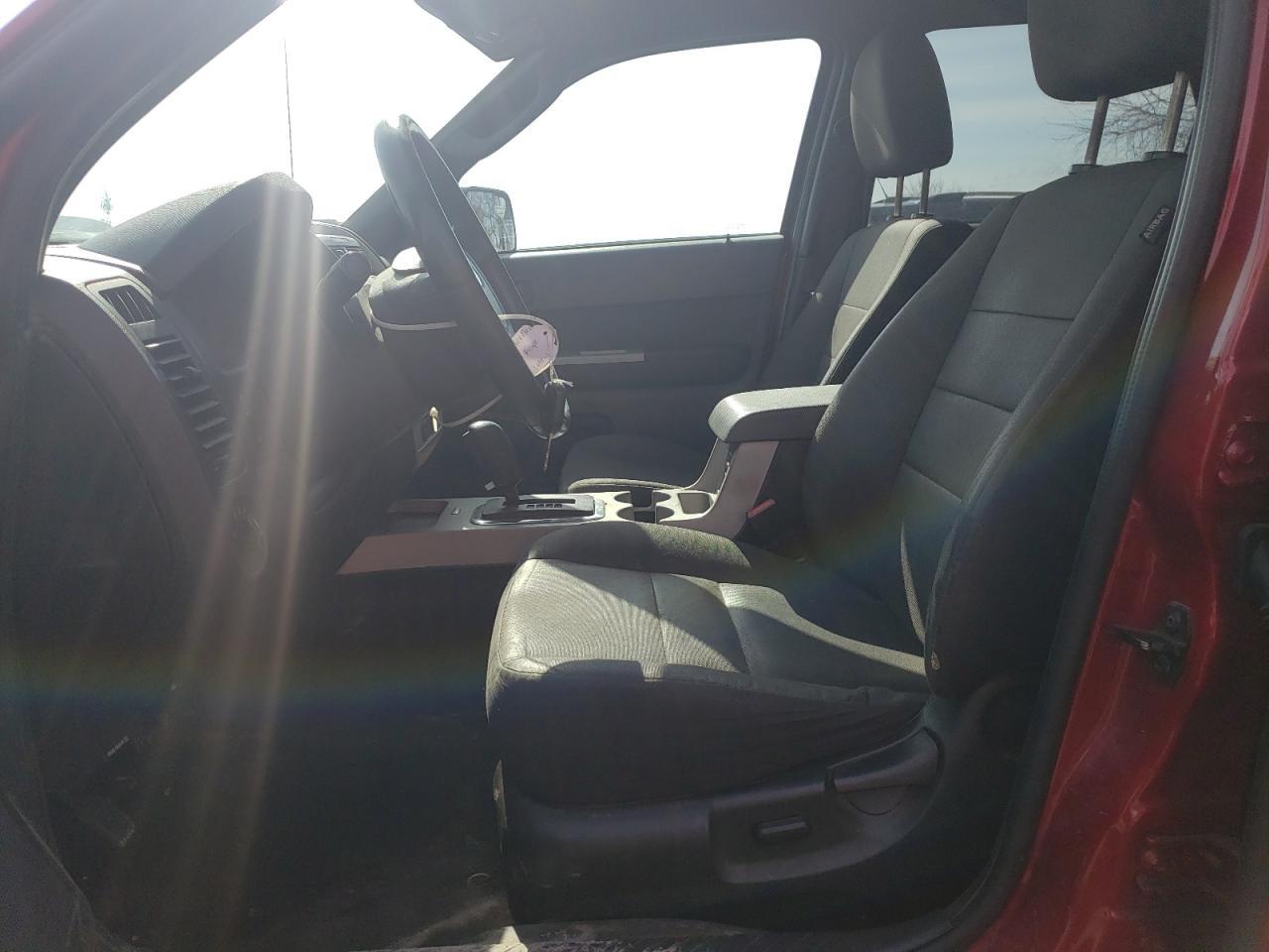 2010 FORD ESCAPE XLT - Image 7