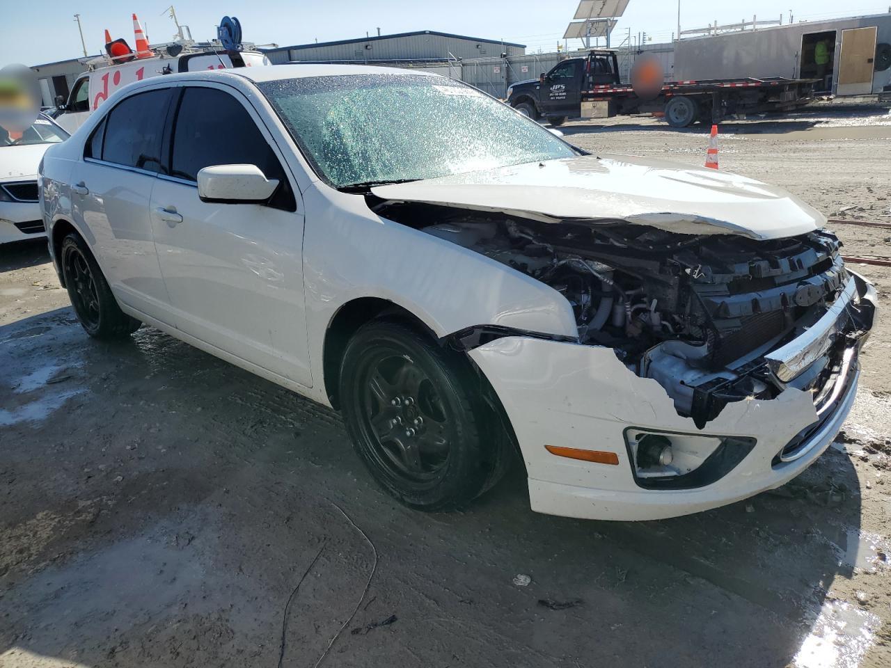 2012 FORD FUSION SE - Image 4