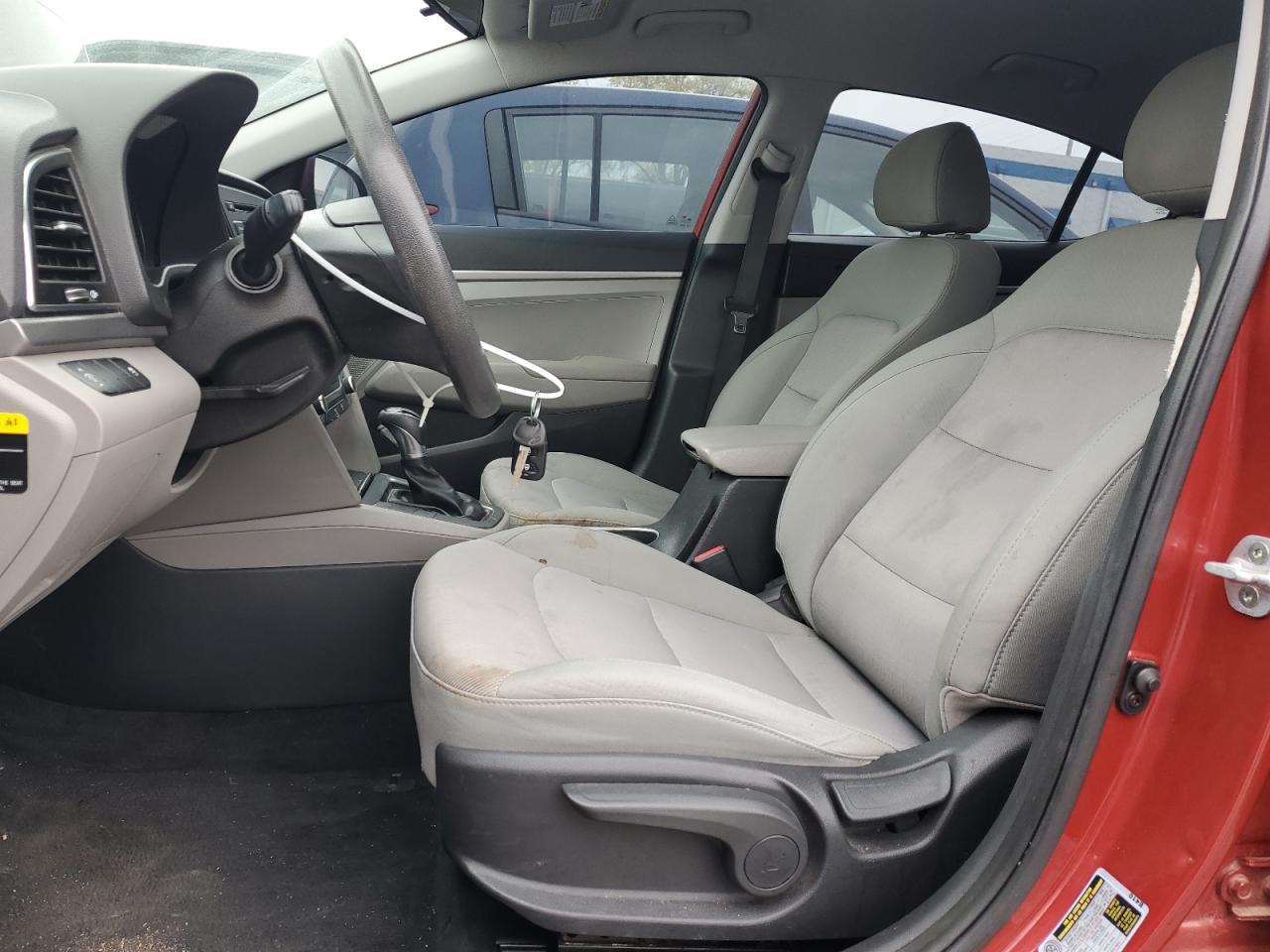 2017 HYUNDAI ELANTRA SE - Фото 7
