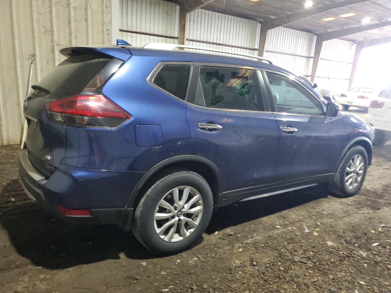 2018 NISSAN ROGUE S - Фото 3
