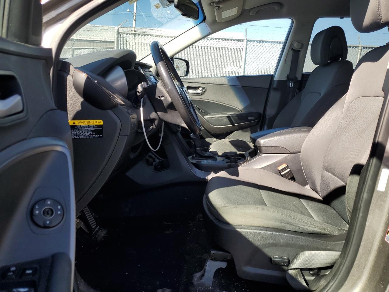 2017 HYUNDAI SANTA FE S - Image 7