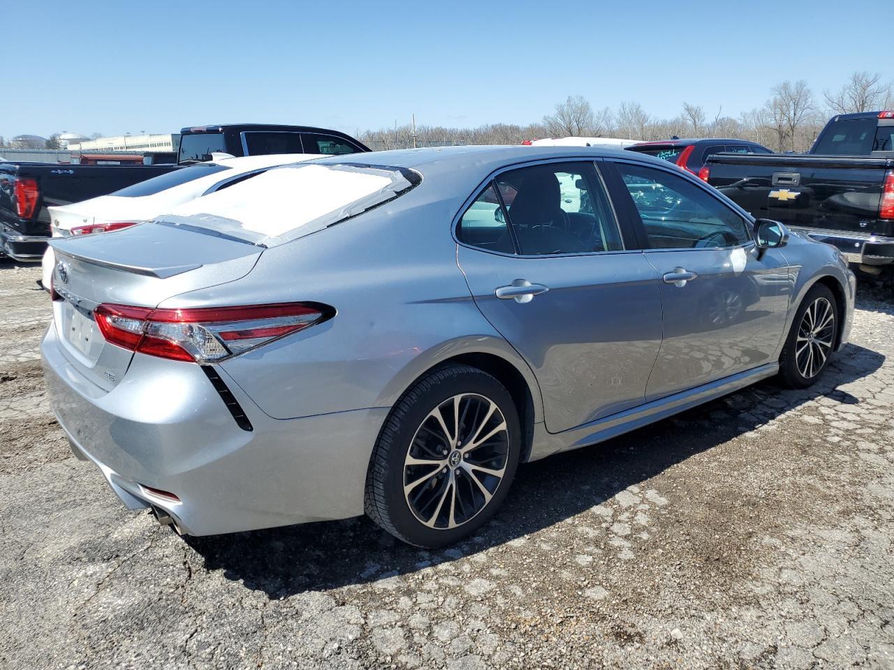 2018 TOYOTA CAMRY L - Image 3