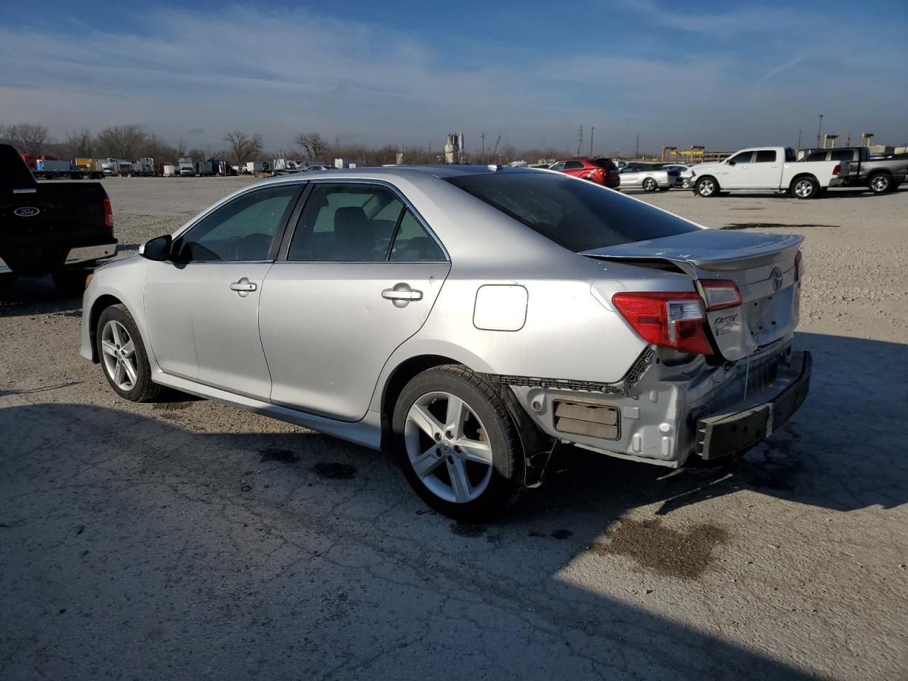 2012 TOYOTA CAMRY BASE - Image 2