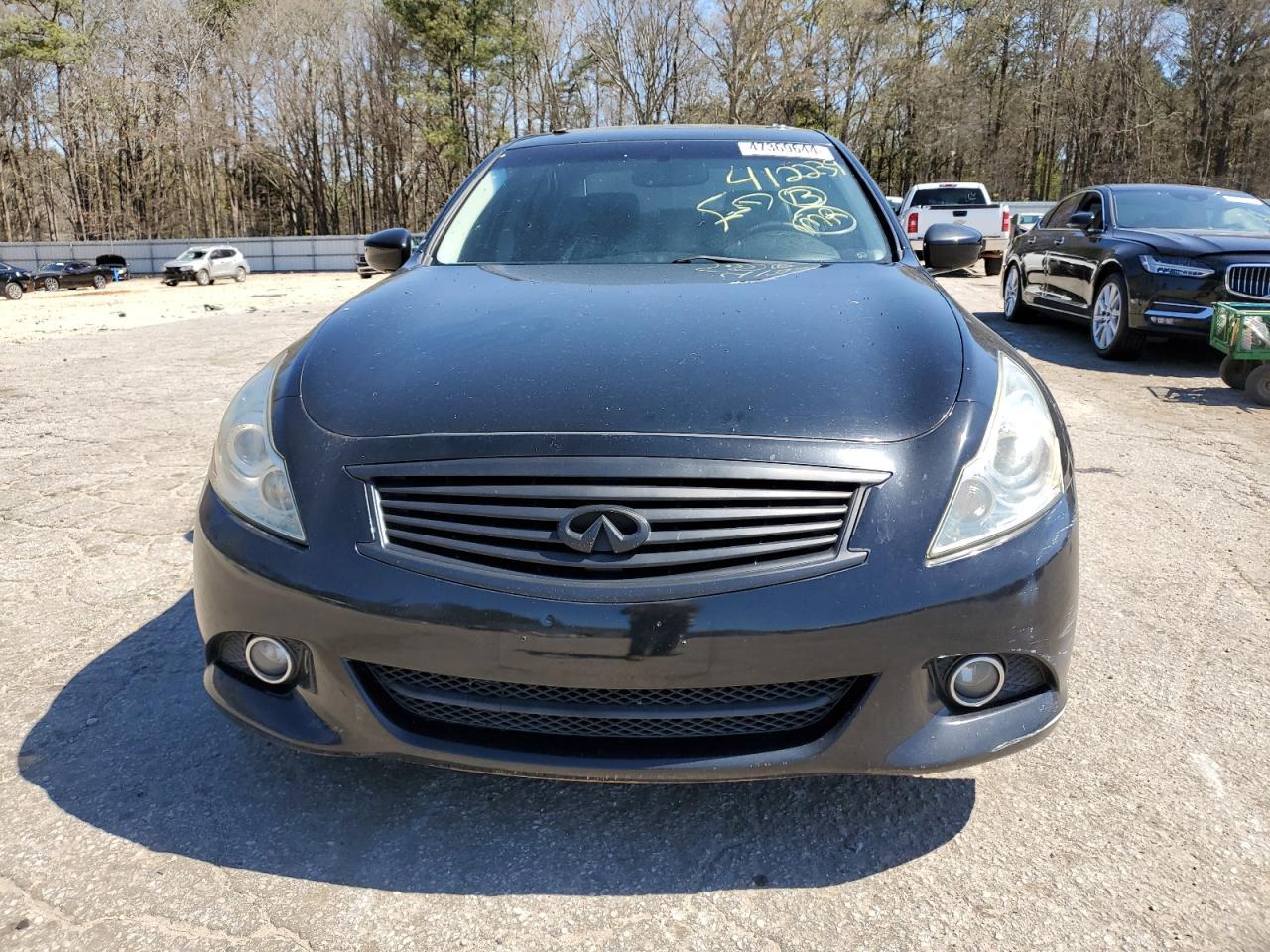 2011 INFINITI G37 - Image 5