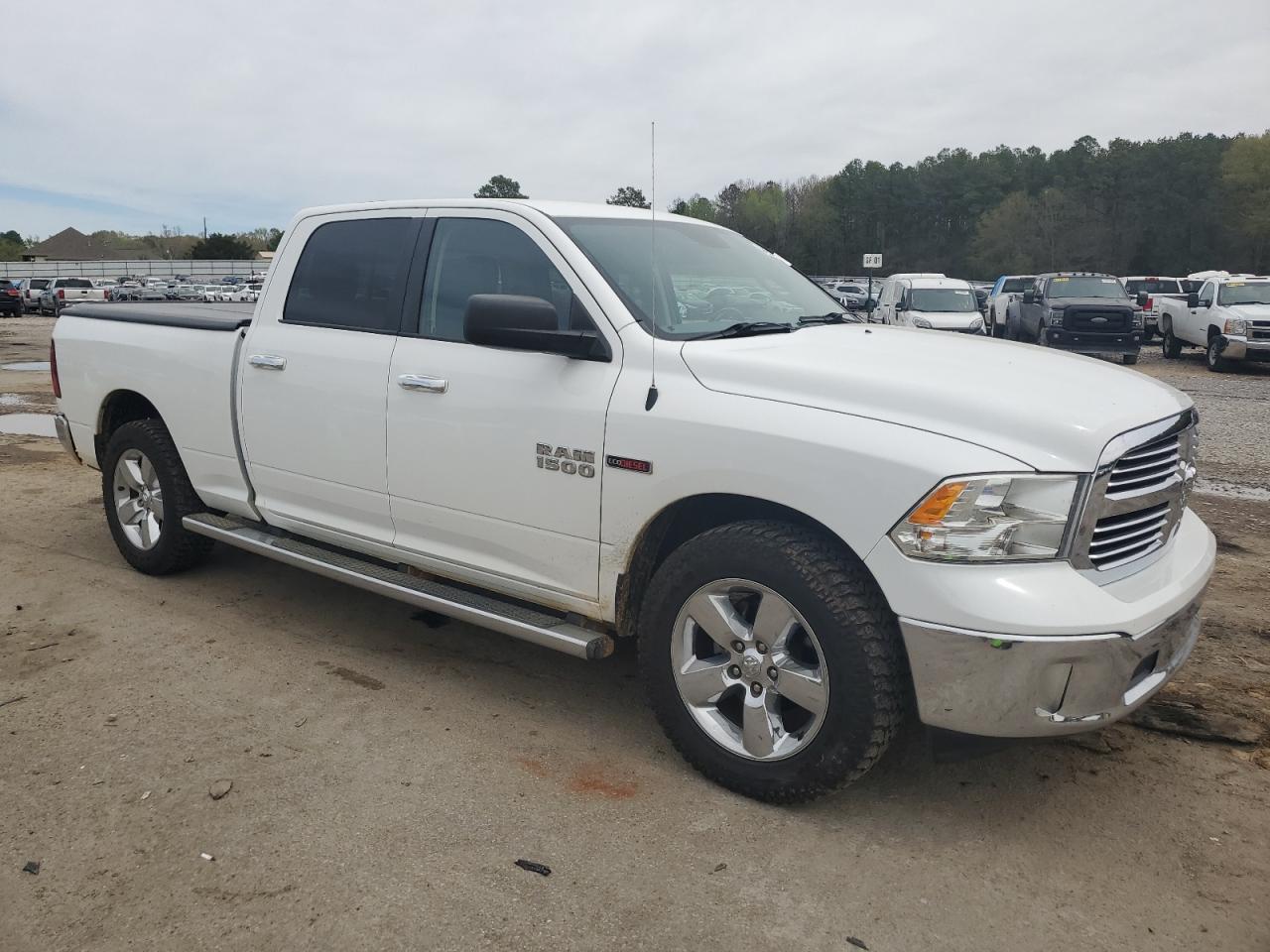 2015 RAM 1500 SLT - Image 4