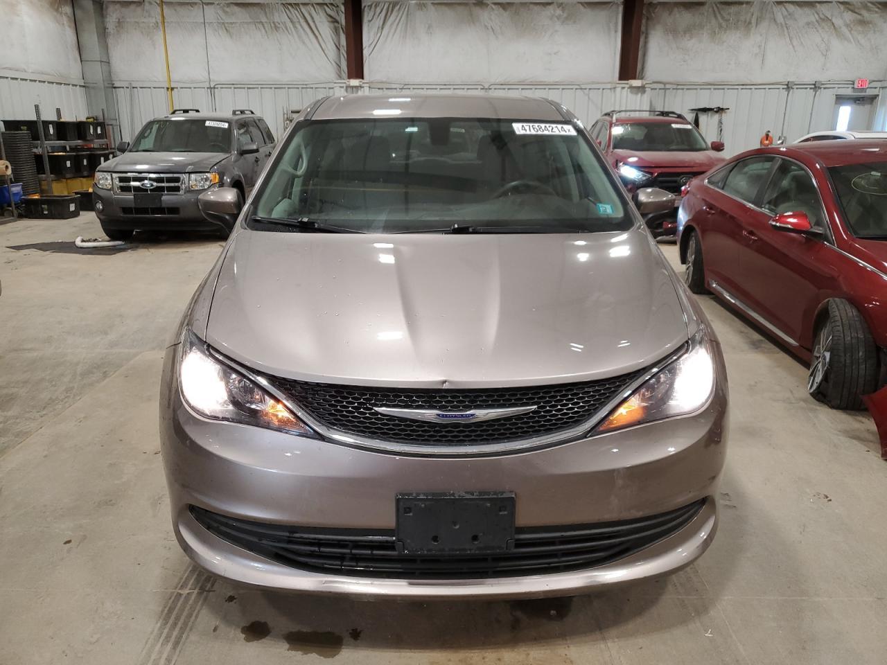 2017 CHRYSLER PACIFICA T - Image 5