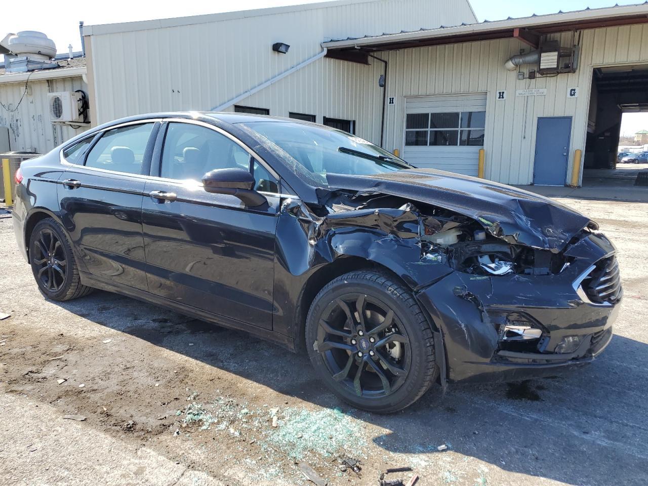 2020 FORD FUSION SE - Image 4