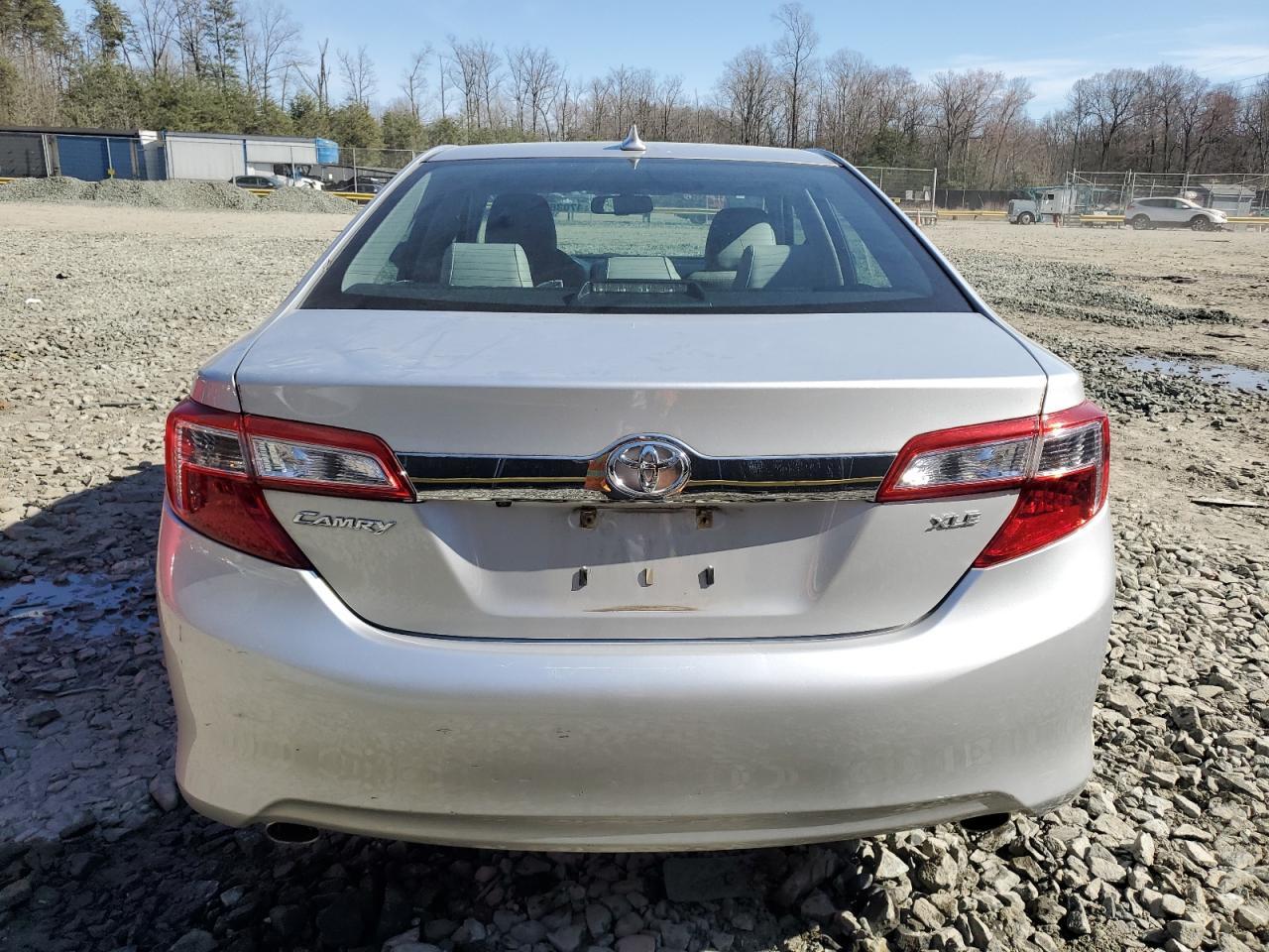 2012 TOYOTA CAMRY SE - Фото 6