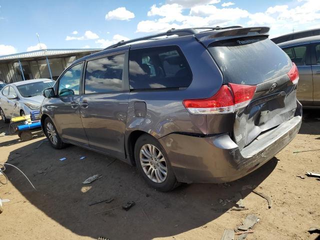 2011 Toyota Sienna Xle - Фото 2
