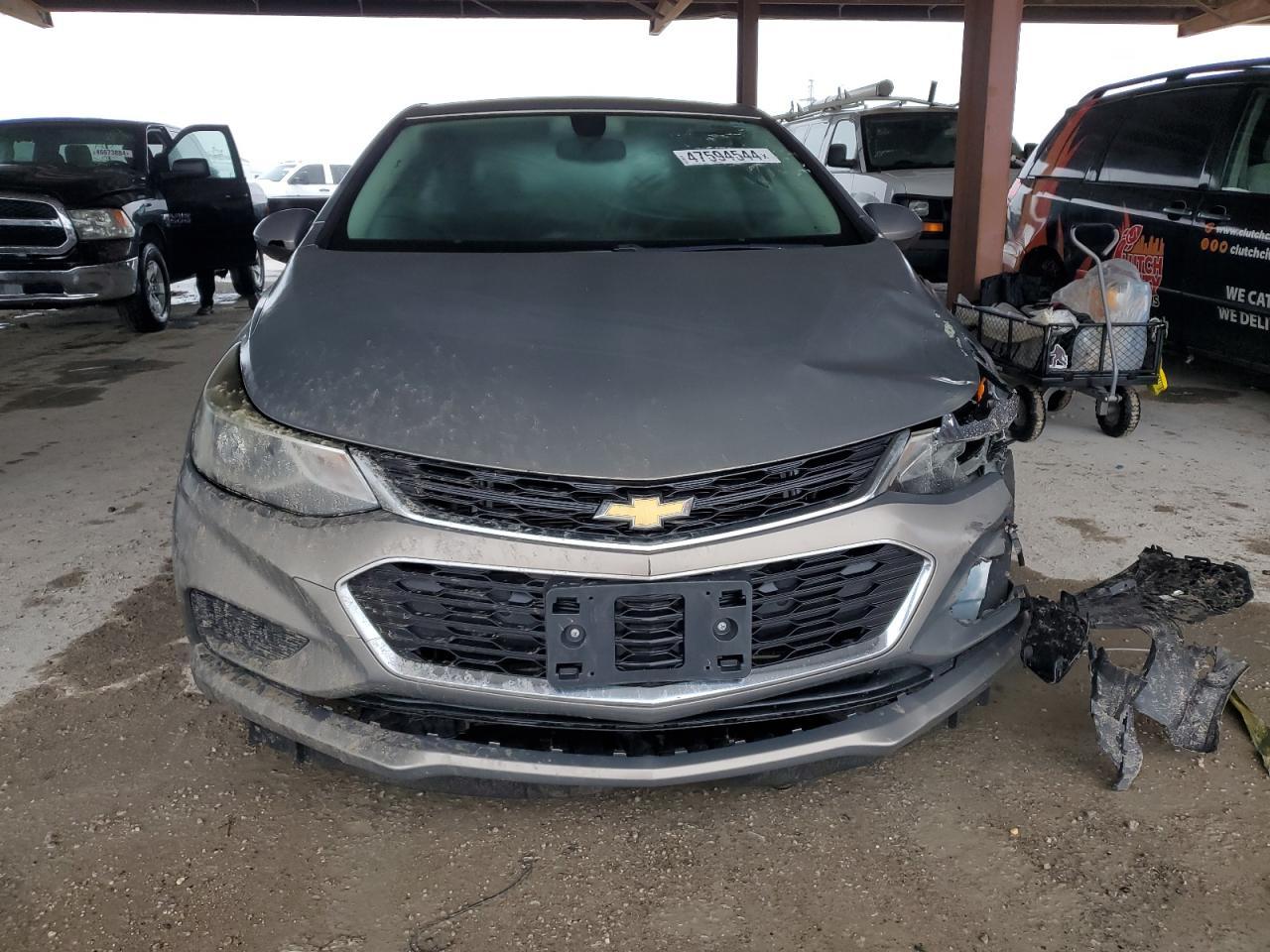 2017 CHEVROLET CRUZE LT - Image 5