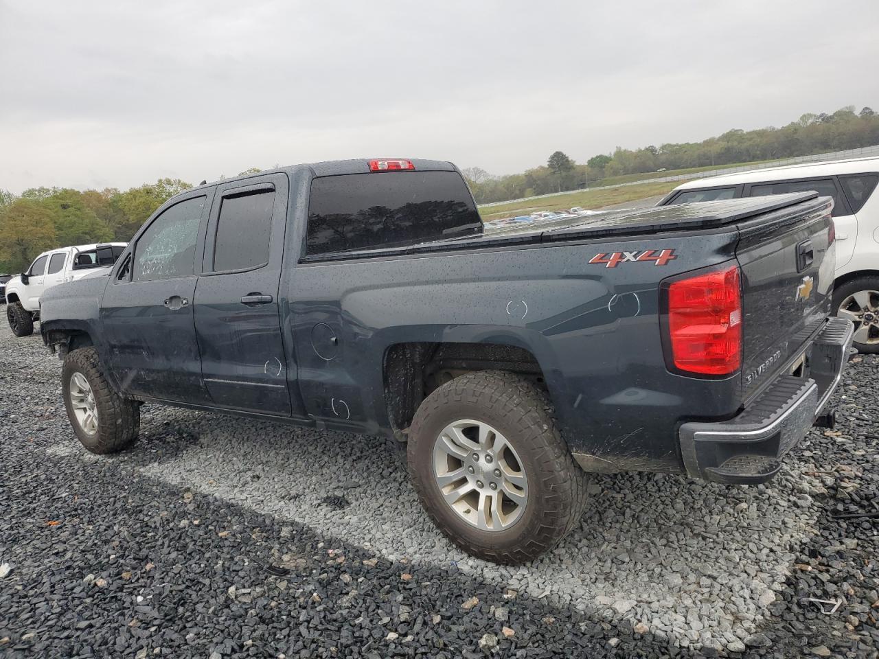 2018 CHEVROLET SILVERADO - Фото 2