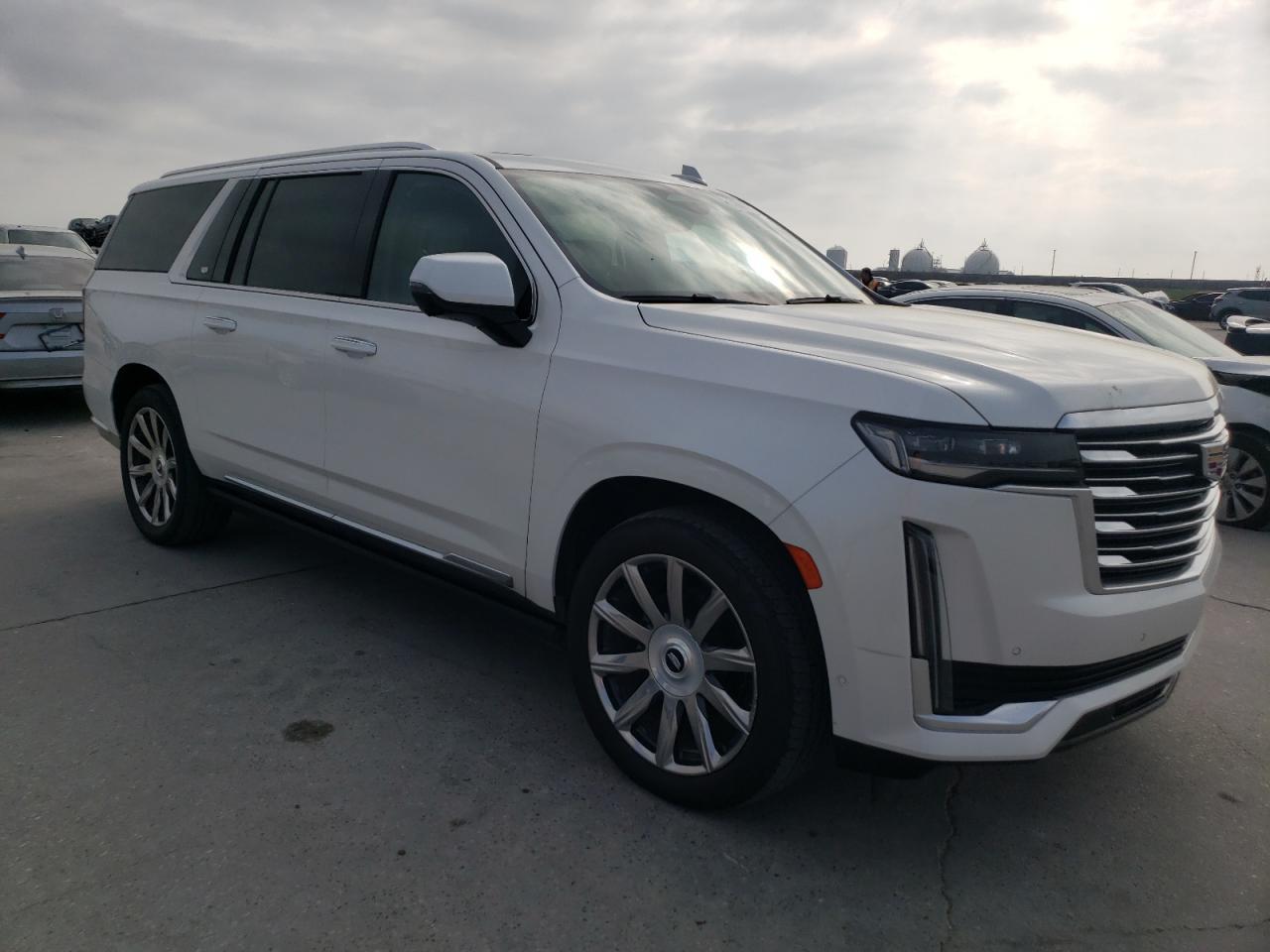 2021 CADILLAC ESCALADE E - Image 4