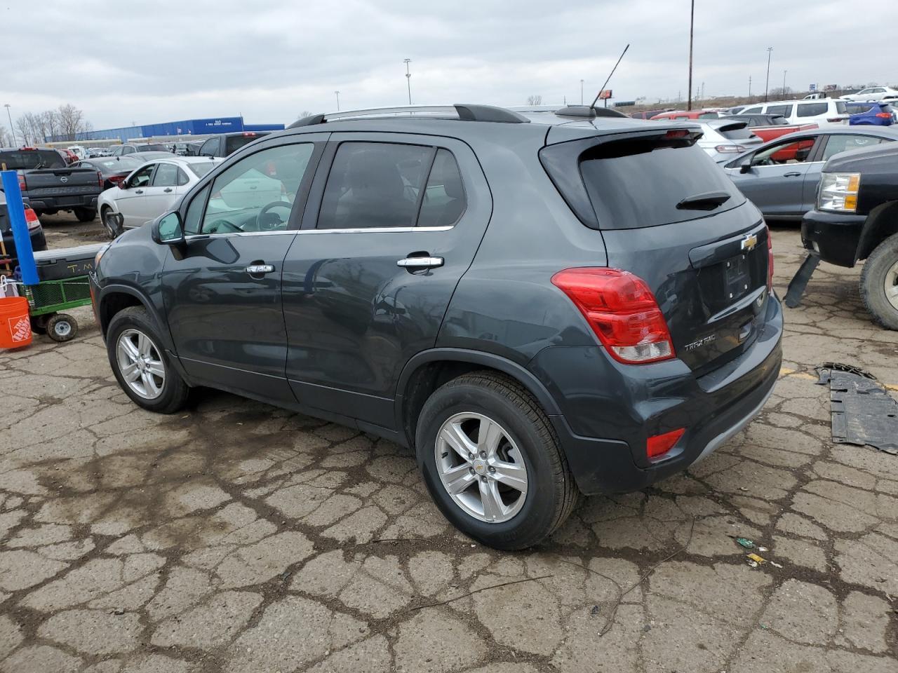 2018 CHEVROLET TRAX 1LT - Image 2