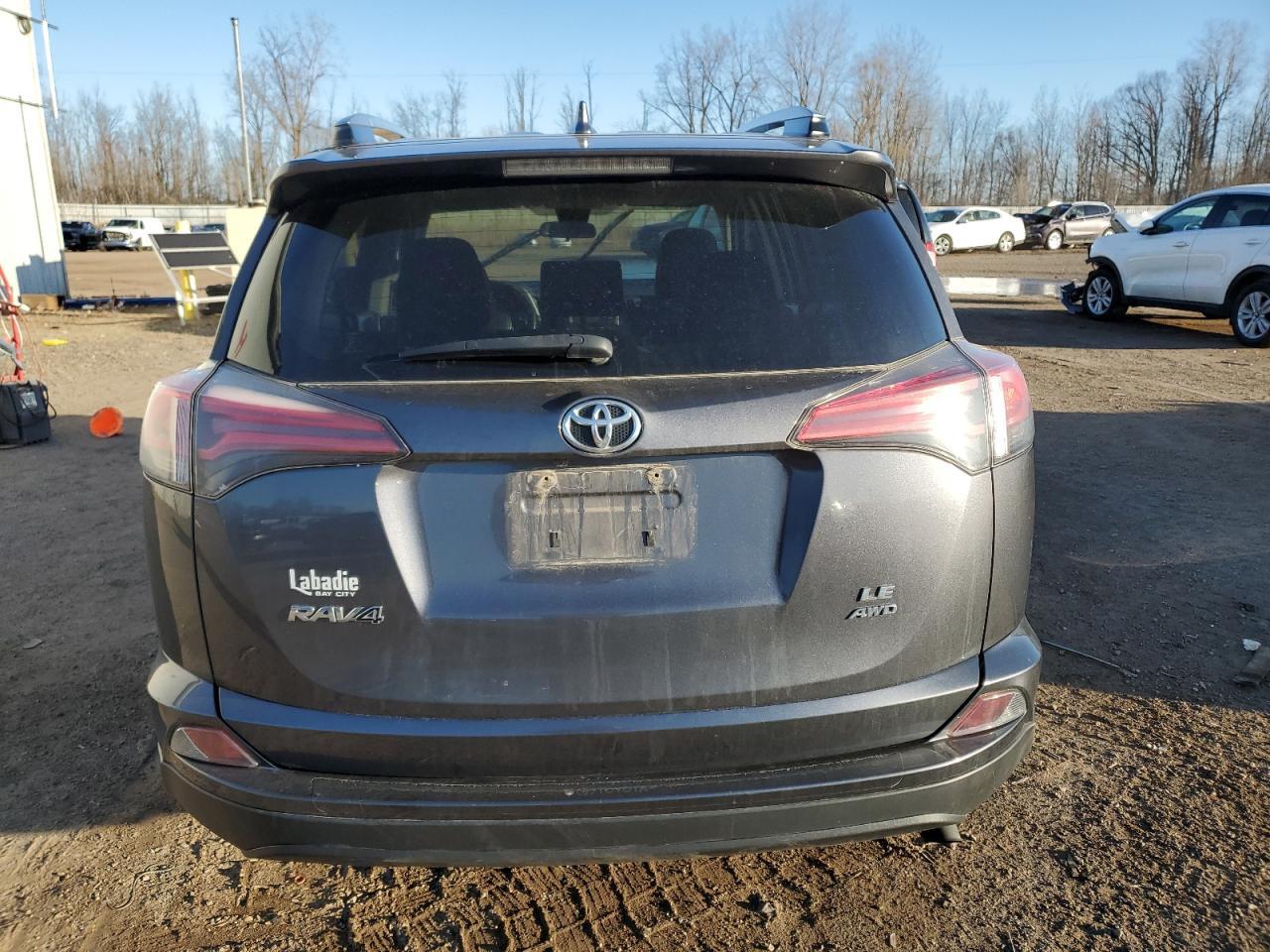 2018 TOYOTA RAV4 LE - Image 6