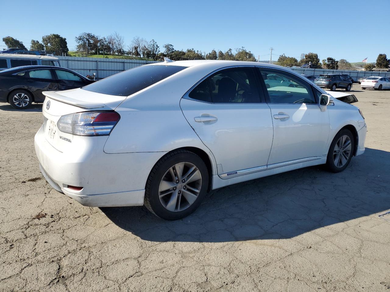 2010 LEXUS HS 250H - Фото 3