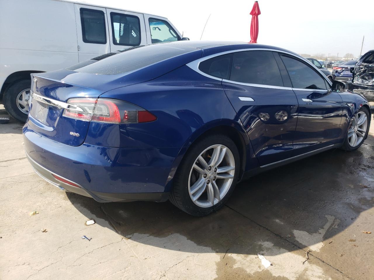 2015 TESLA MODEL S - Image 3