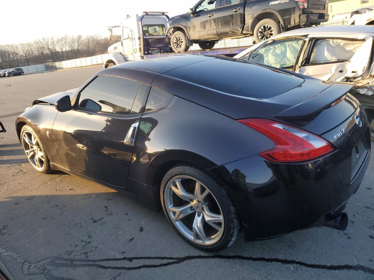 2012 NISSAN 370Z BASE - Фото 2