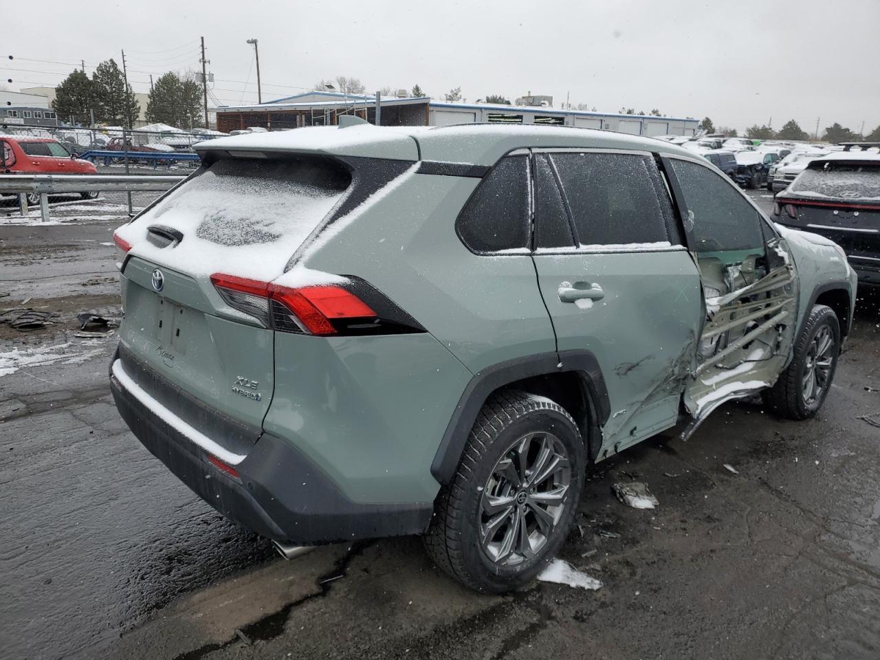 2022 TOYOTA RAV4 XLE P - Image 3