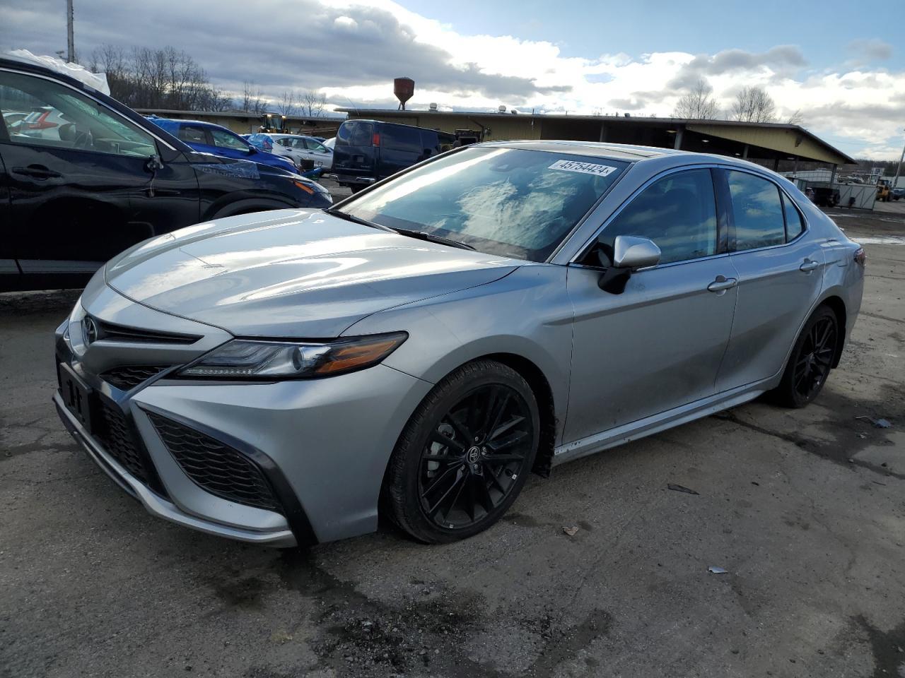 2021 TOYOTA CAMRY XSE