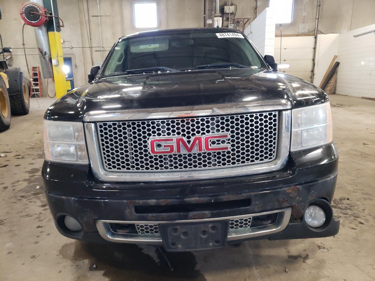 2011 GMC SIERRA K15 - Фото 5