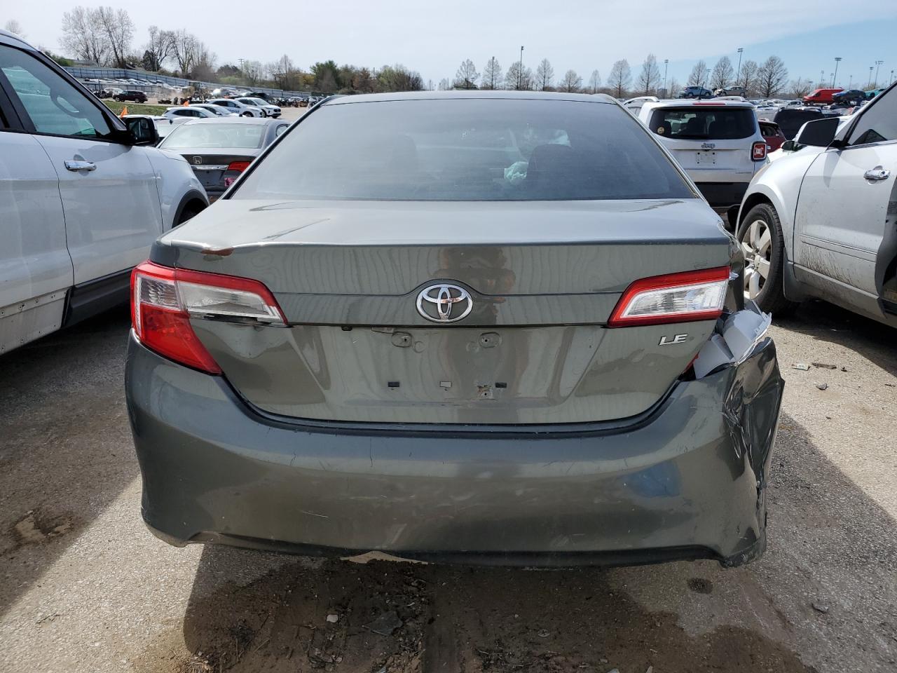 2014 TOYOTA CAMRY L - Image 6