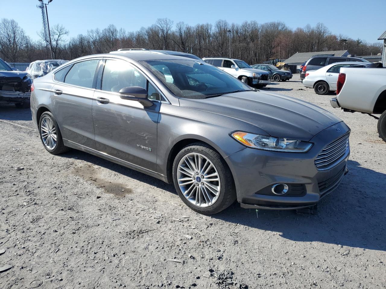 2014 FORD FUSION SE - Image 4