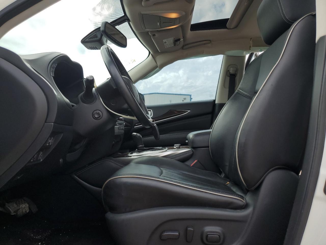 2017 INFINITI QX60 - Image 7