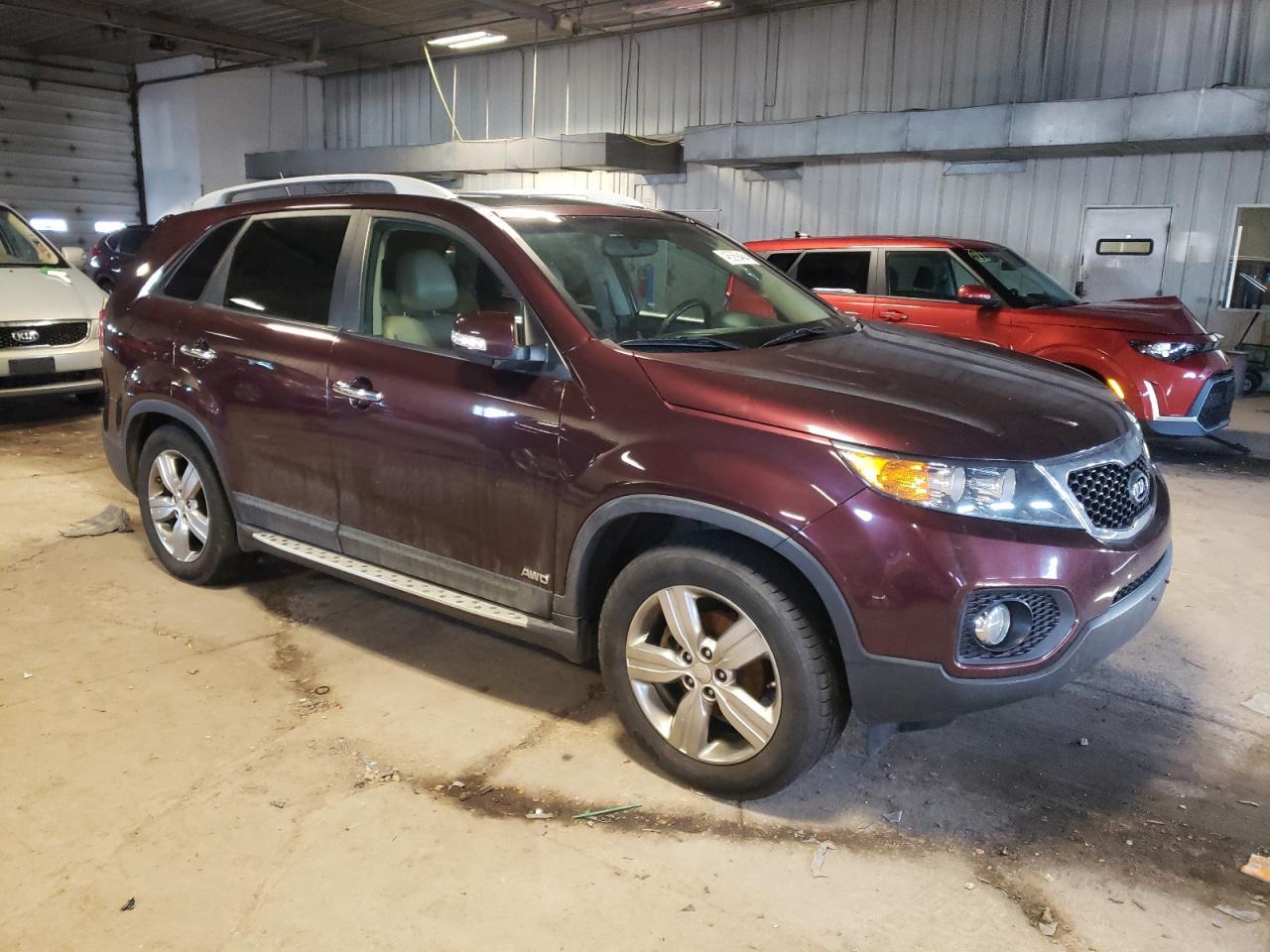 2012 KIA SORENTO EX - Image 4