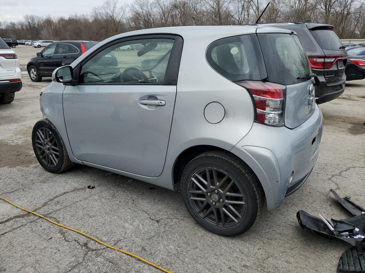 2014 TOYOTA SCION IQ - Фото 2