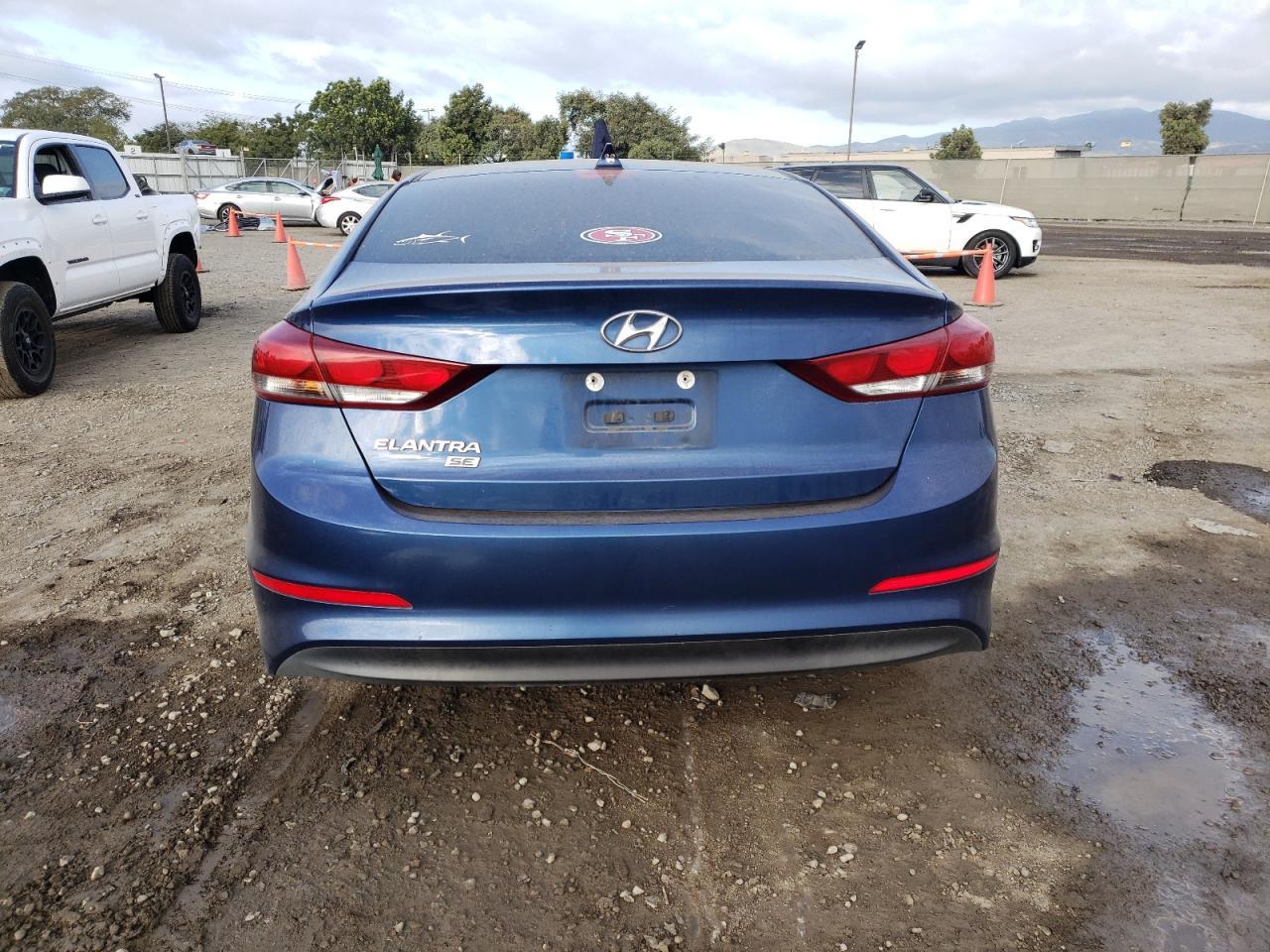 2017 HYUNDAI ELANTRA SE - Фото 6