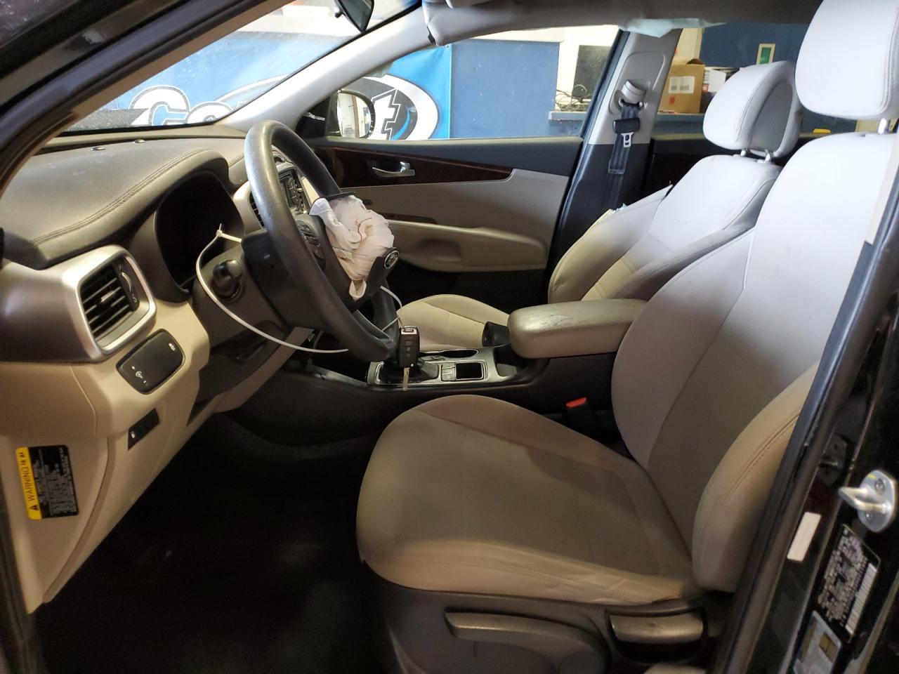 2017 KIA SORENTO LX - Image 7