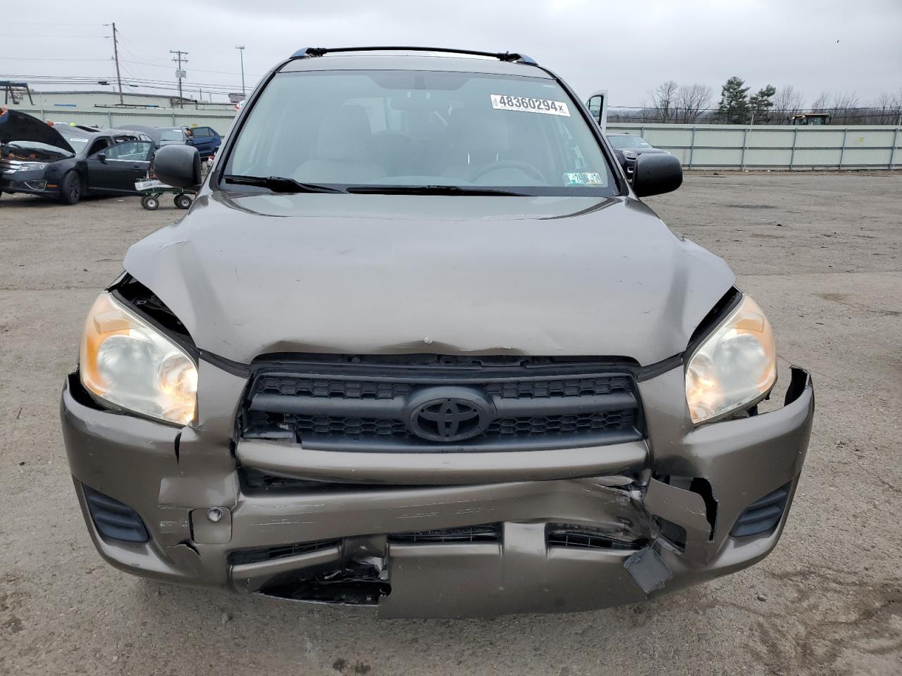 2011 TOYOTA RAV4 - Фото 5