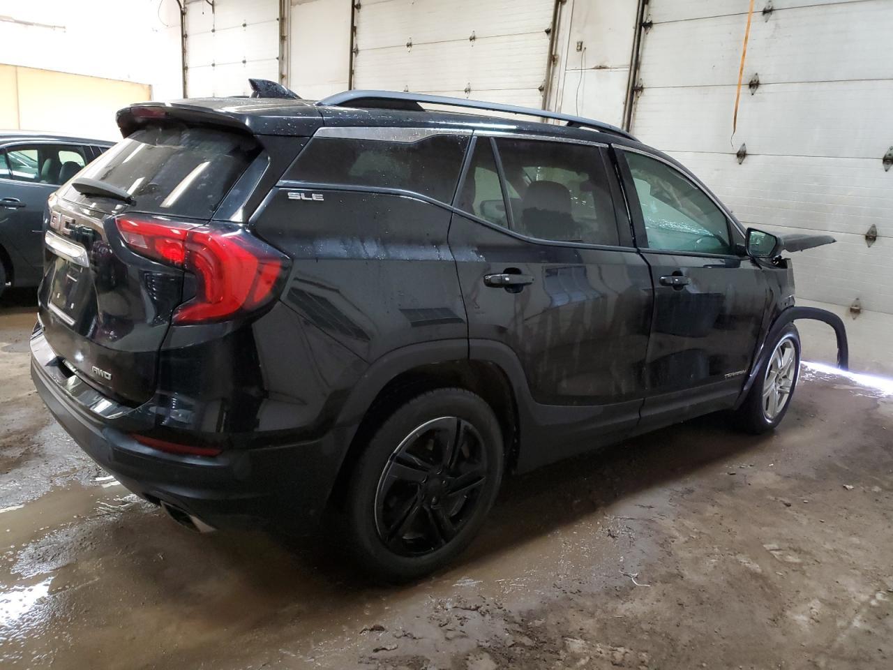 2018 GMC TERRAIN SL - Image 3
