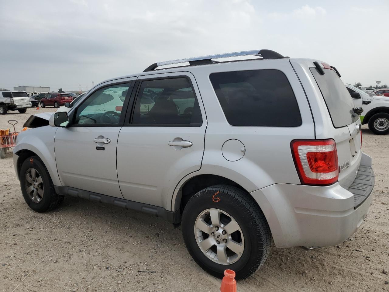 2012 FORD ESCAPE LIM - Image 2